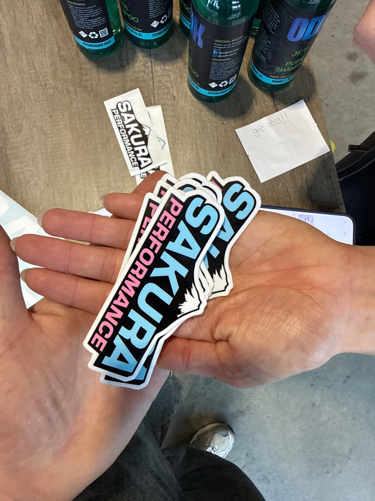 SMALL SAKURA PERFORMANCE STICKER COLOUR